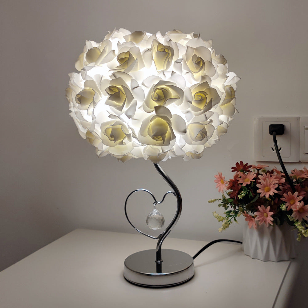 Rose-shaped table lamp