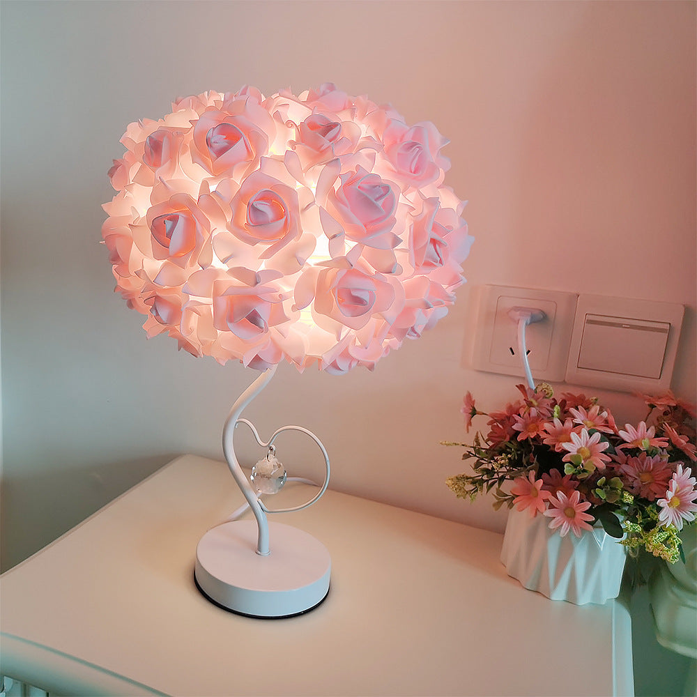 Rose-shaped table lamp