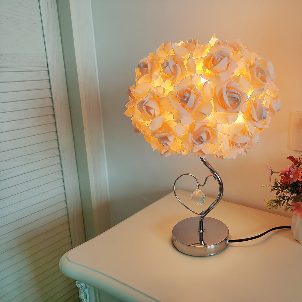 Rose-shaped table lamp